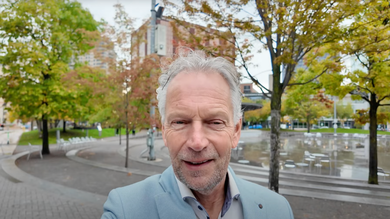 Lees meer over het artikel Voorzitter Pieter op reis: een belangrijke oproep aan de bewoners van Grand Rapids, Michigan